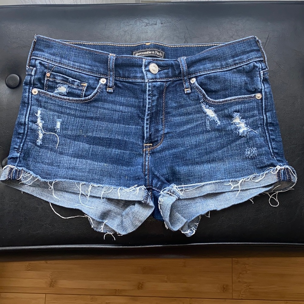 Abercrombie and Fitch low rise denim jean shorts